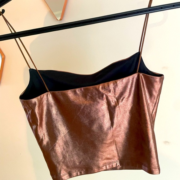 Brown metallic crop top - Picture 2 of 3